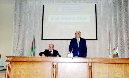 Rektor 74 tələbənin borcunu ödədi